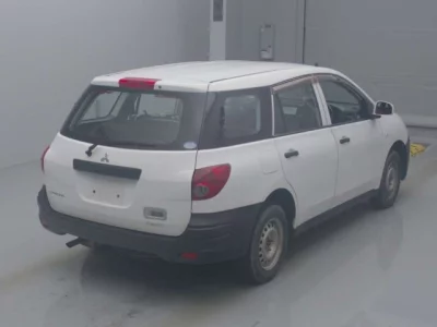 Mitsubishi LANCER VAN