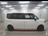 Honda STEP WAGON лот № 36126 оценка 4.5  с аукциона в Японии 2