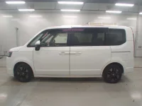 Honda STEP WAGON лот № 36126 оценка 4.5  с аукциона в Японии 3
