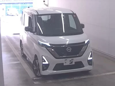 Nissan ROOX  с аукциона в Японии