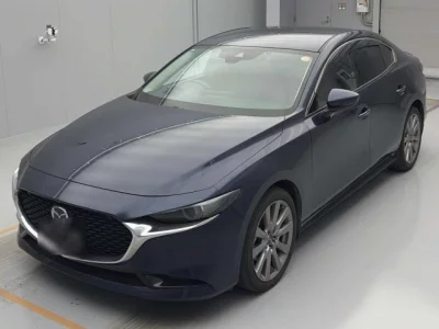 Mazda MAZDA3  с аукциона в Японии