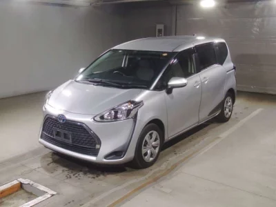 Toyota SIENTA  с аукциона в Японии