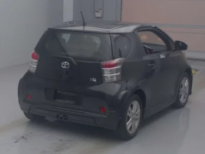 Toyota IQ  с аукциона в Японии