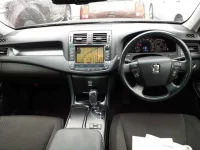 Toyota CROWN лот № 10250 оценка 4  с аукциона в Японии 8