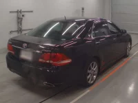 Toyota CROWN лот № 10250 оценка 4  с аукциона в Японии 1