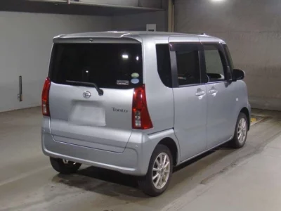Daihatsu TANTO  с аукциона в Японии