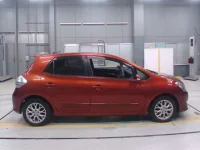 Toyota BLADE лот № 70227 оценка 3.5  с аукциона в Японии 2