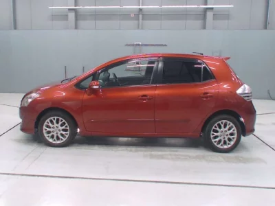 Toyota BLADE  с аукциона в Японии