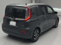 Toyota SIENTA лот № 2161 оценка 4.5  с аукциона в Японии 1