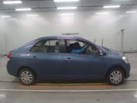 Toyota BELTA лот № 10275 оценка 3  с аукциона в Японии 2