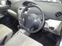 Toyota BELTA лот № 1304 оценка 3.5  с аукциона в Японии 2