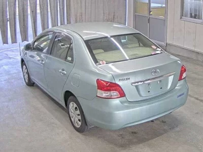 Toyota BELTA  с аукциона в Японии