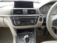 BMW 3-Series лот № 70236 оценка 4  с аукциона в Японии 8