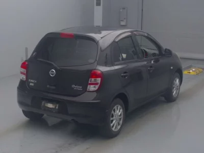 Nissan MARCH  с аукциона в Японии
