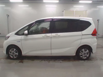 Honda FREED  с аукциона в Японии