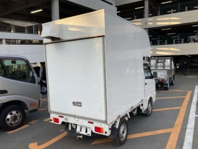 Nissan CLIPPER TRUCK