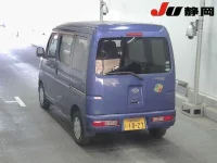 Daihatsu HIJET VAN лот № 27 оценка 3.5  с аукциона в Японии 1