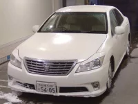 Toyota CROWN лот № 5019 оценка R  с аукциона в Японии 4