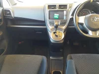 Toyota RACTIS лот № 70256 оценка 3  с аукциона в Японии 8