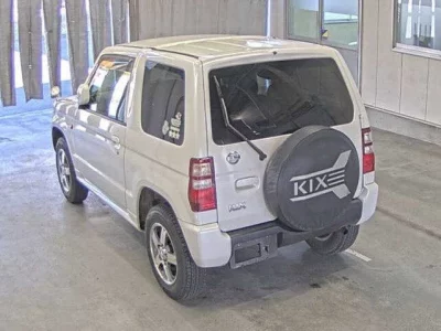 Nissan KIX