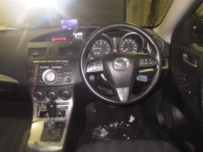 Mazda AXELA  с аукциона в Японии