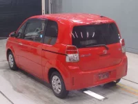 Toyota SPADE лот № 70259 оценка 3  с аукциона в Японии 5