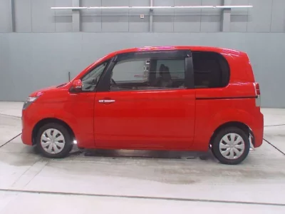 Toyota SPADE  с аукциона в Японии