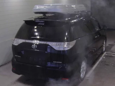 Toyota ESTIMA  с аукциона в Японии