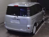 Toyota SIENTA лот № 5031 оценка R  с аукциона в Японии 1