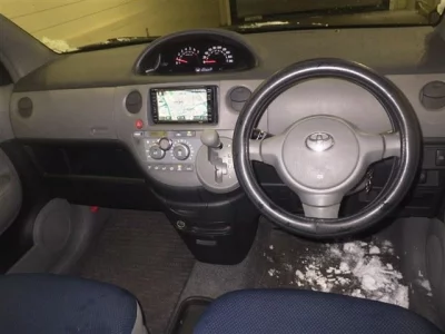 Toyota SIENTA  с аукциона в Японии