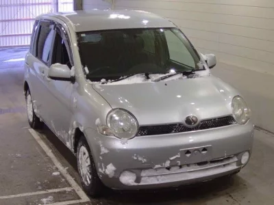 Toyota SIENTA  с аукциона в Японии