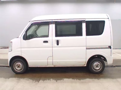 Suzuki EVERY  с аукциона в Японии