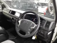 Toyota HIACE лот № 36173 оценка 3  с аукциона в Японии 6