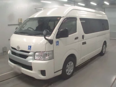 Toyota HIACE  с аукциона в Японии