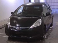 Honda FIT лот № 5035 оценка 3  с аукциона в Японии 4