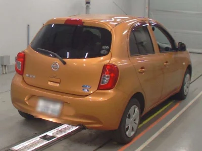 Nissan MARCH