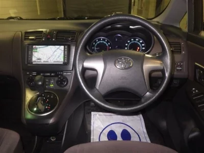 Toyota MARK X ZIO  с аукциона в Японии