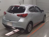 Mazda MAZDA2 лот № 90053 оценка R  с аукциона в Японии 1