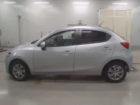 Mazda MAZDA2 лот № 90053 оценка R  с аукциона в Японии 3