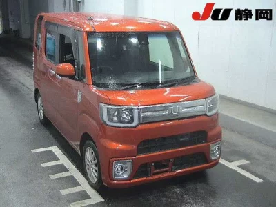 Daihatsu WAKE  с аукциона в Японии