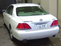 Toyota CROWN лот № 5045 оценка RA  с аукциона в Японии 4
