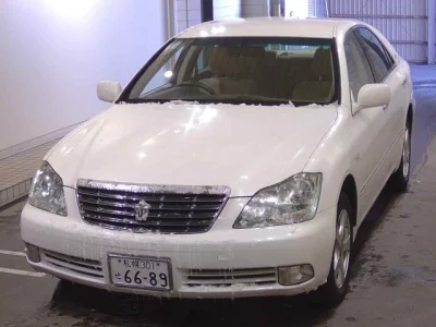 Toyota CROWN  с аукциона в Японии