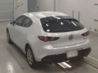Mazda MAZDA3 лот № 90063 оценка 4  с аукциона в Японии 5
