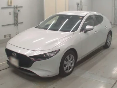 Mazda MAZDA3  с аукциона в Японии