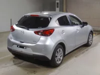 Mazda MAZDA2 лот № 256 оценка R  с аукциона в Японии 1