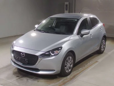 Mazda MAZDA2  с аукциона в Японии