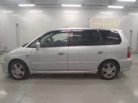 Honda ODYSSEY лот № 10339 оценка 4  с аукциона в Японии 3