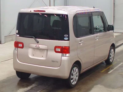Daihatsu TANTO  с аукциона в Японии