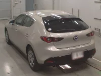Mazda MAZDA3 лот № 90078 оценка 4  с аукциона в Японии 5