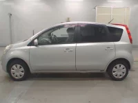 Nissan NOTE лот № 10367 оценка 3  с аукциона в Японии 3